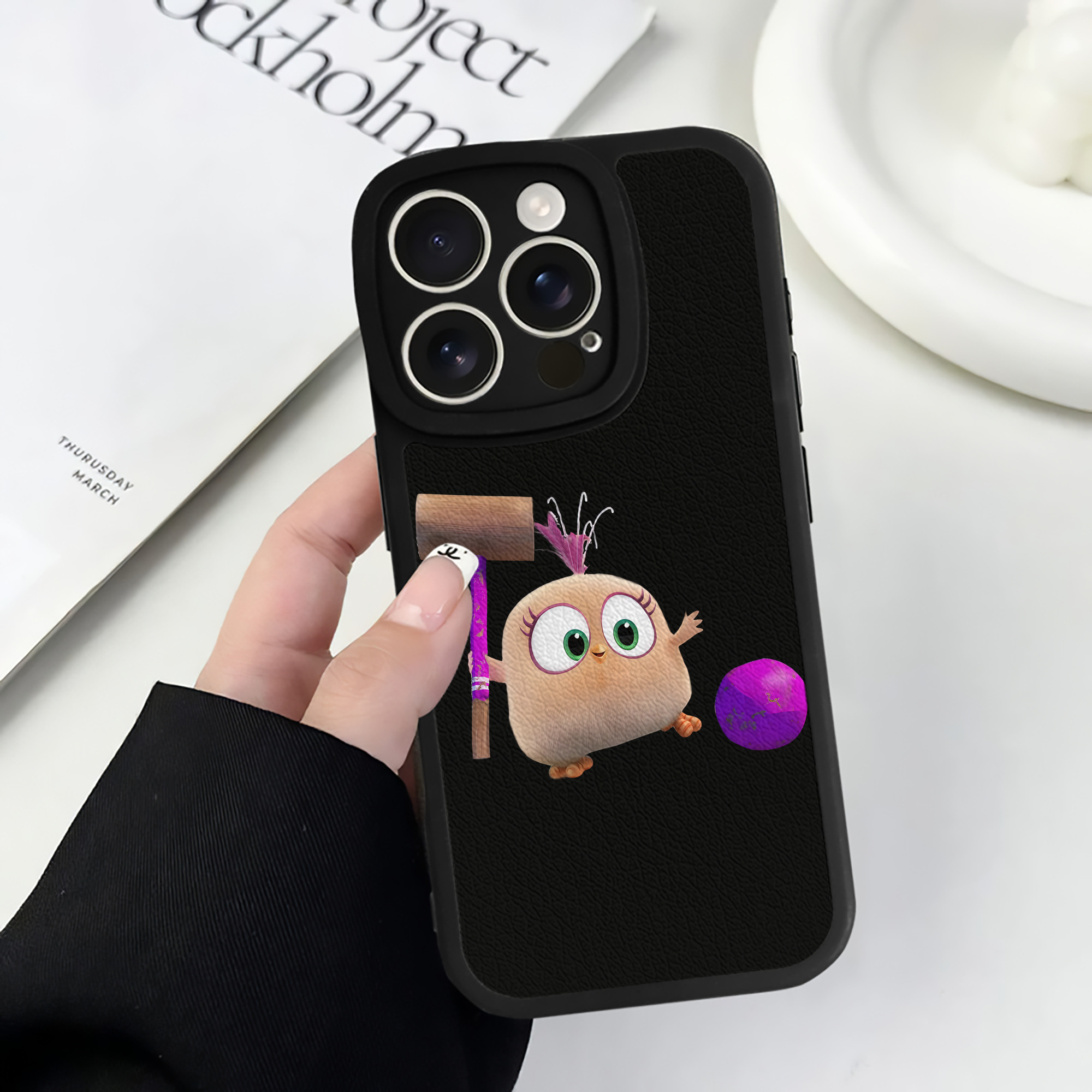 （画像用） Angry Birds アングリーバード 【iPhone 16シリーズ対応】シリコンスマホケース（レザー調） 材質：シリコン